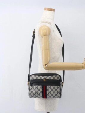GUCCI GG Supreme Sherry Line Bag PVC Navy Gold Red 56 02 004 Auth 162384